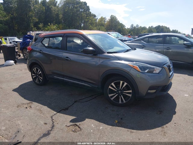 2019 NISSAN KICKS SR - 1