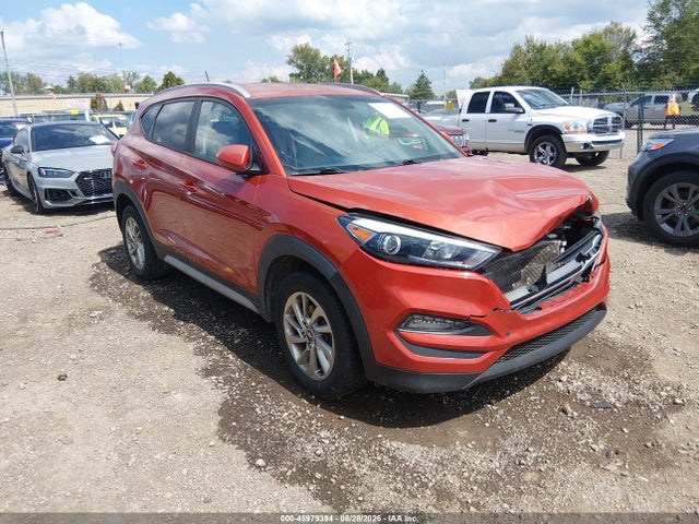 2017 HYUNDAI TUCSON SE - 1
