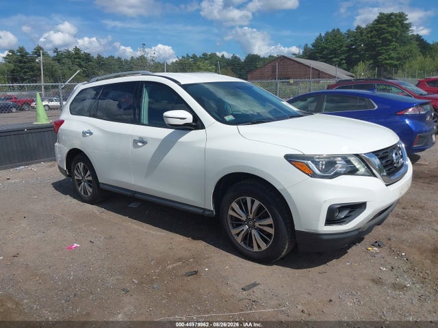 2017 NISSAN PATHFINDER SV - 1