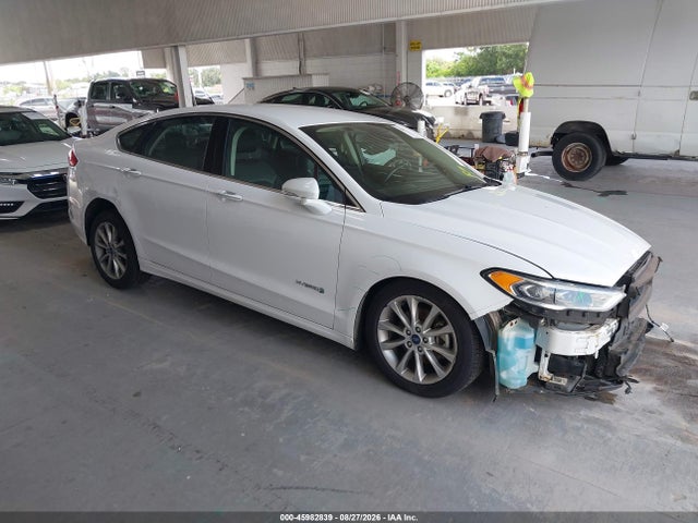 2017 FORD FUSION HYBRID SE - 1