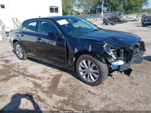 2019 CHRYSLER 300 TOURING L AWD - 1