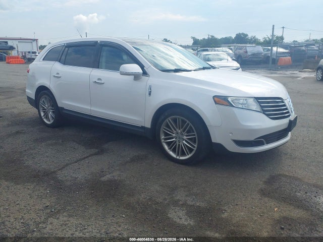 2018 LINCOLN MKT RESERVE - 1