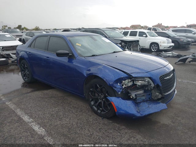 2019 CHRYSLER 300 TOURING - 1