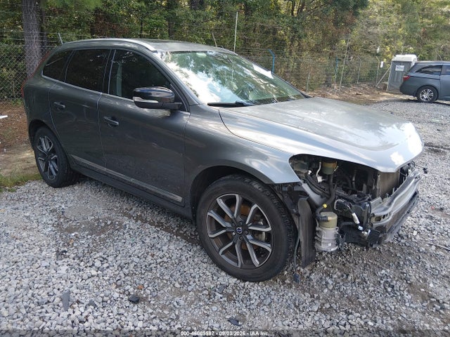2017 VOLVO XC60 T6 DYNAMIC - 1
