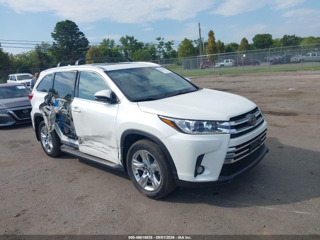 2018 TOYOTA HIGHLANDER LIMITED - 1