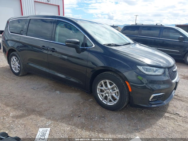 2023 CHRYSLER PACIFICA TOURING L - 1