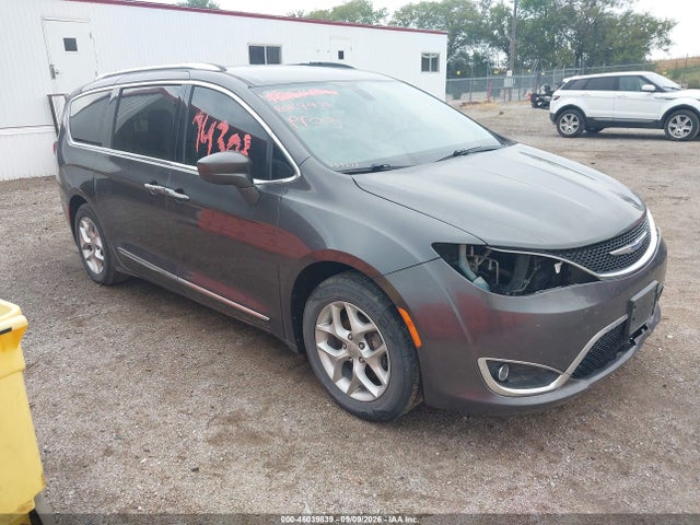 2019 CHRYSLER PACIFICA TOURING L - 1