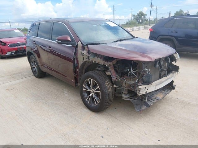 2018 TOYOTA HIGHLANDER LE - 1