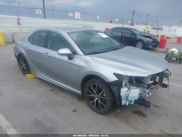 2022 TOYOTA CAMRY SE - 1
