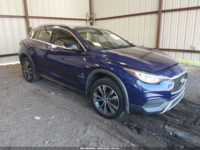2017 INFINITI QX30 LUXURY - 1