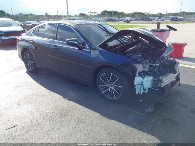 2025 LEXUS ES 300H - 1
