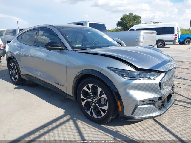 2021 FORD MUSTANG MACH-E PREMIUM - 1