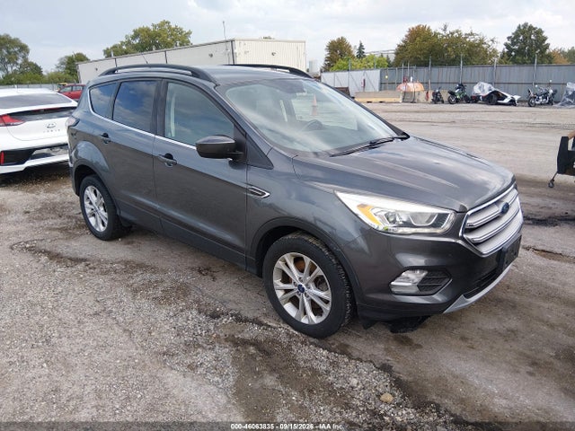 2017 FORD ESCAPE SE - 1