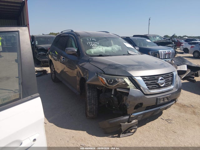 2019 NISSAN PATHFINDER SV - 1