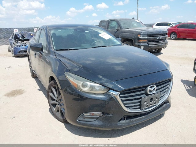 2018 MAZDA MAZDA3 TOURING - 1