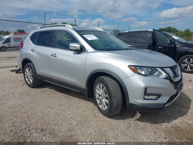 2017 NISSAN ROGUE SV - 1
