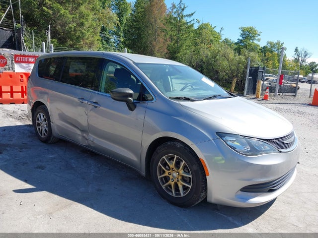 2017 CHRYSLER PACIFICA TOURING - 1