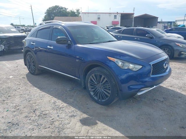 2017 INFINITI QX70 - 1
