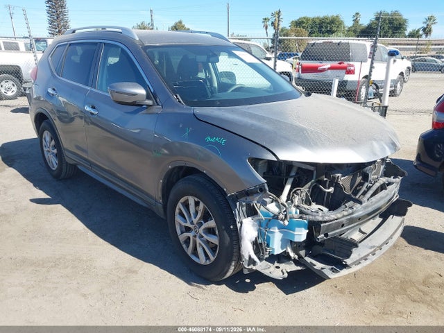 2017 NISSAN ROGUE SV - 1