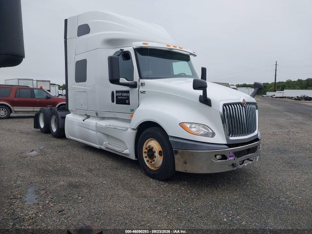 2018 INTERNATIONAL LT - 1