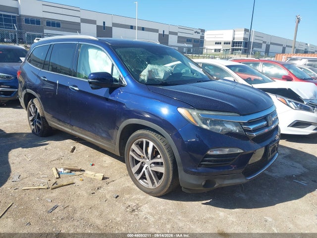 2017 HONDA PILOT TOURING - 1