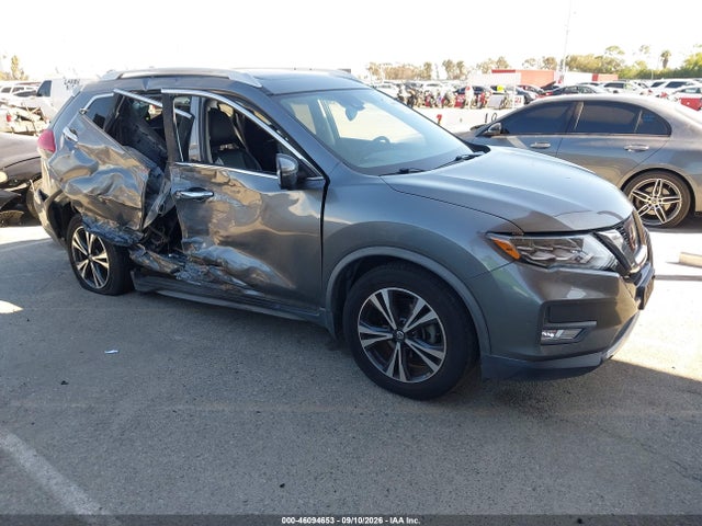 2017 NISSAN ROGUE SL - 1