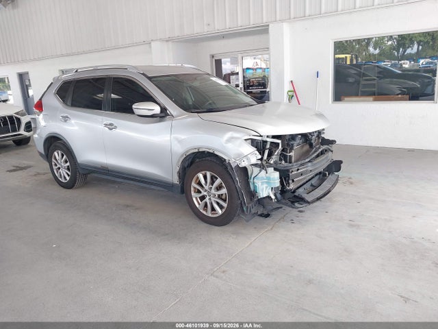 2017 NISSAN ROGUE SV - 1