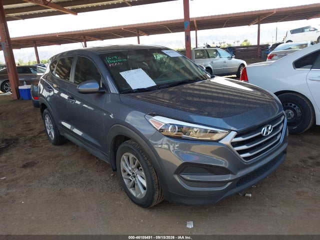 2017 HYUNDAI TUCSON SE - 1