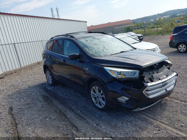 2017 FORD ESCAPE SE - 1