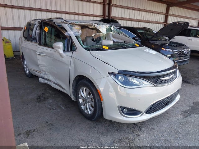 2019 CHRYSLER PACIFICA TOURING L - 1