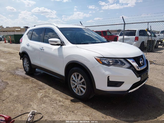 2017 NISSAN ROGUE SV - 1