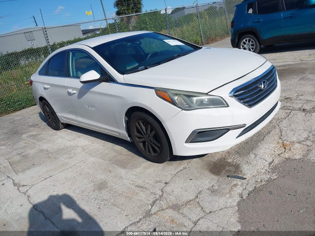 2017 HYUNDAI SONATA SE - 1