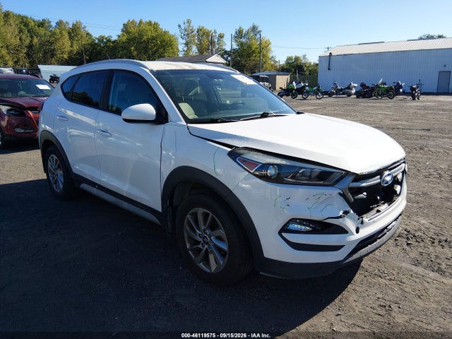 2017 HYUNDAI TUCSON SE - 1