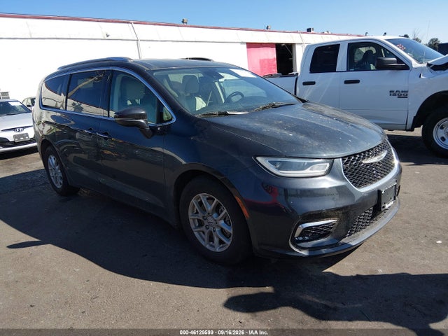 2021 CHRYSLER PACIFICA TOURING L - 1