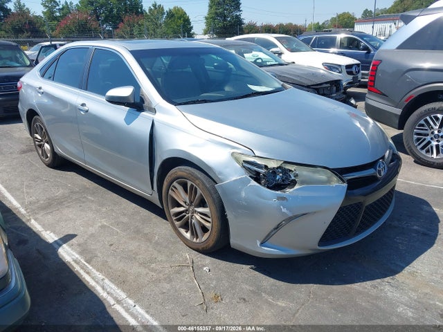 2017 TOYOTA CAMRY SE - 1