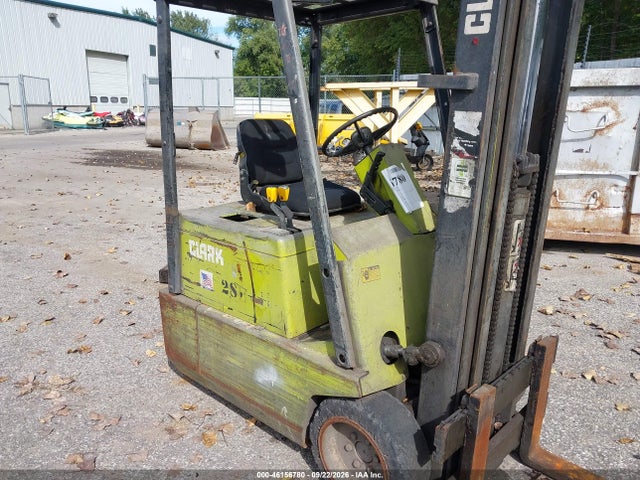 1980 CLARK TM15S FORKLIFT - 1