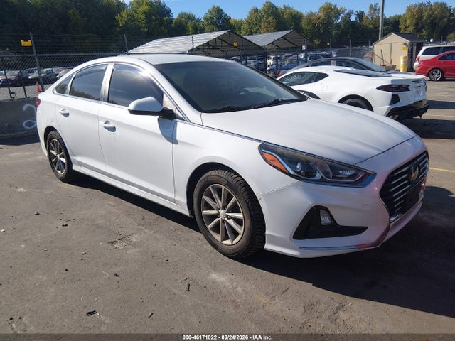 2018 HYUNDAI SONATA SE - 1