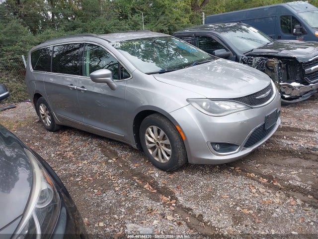 2017 CHRYSLER PACIFICA TOURING-L - 1