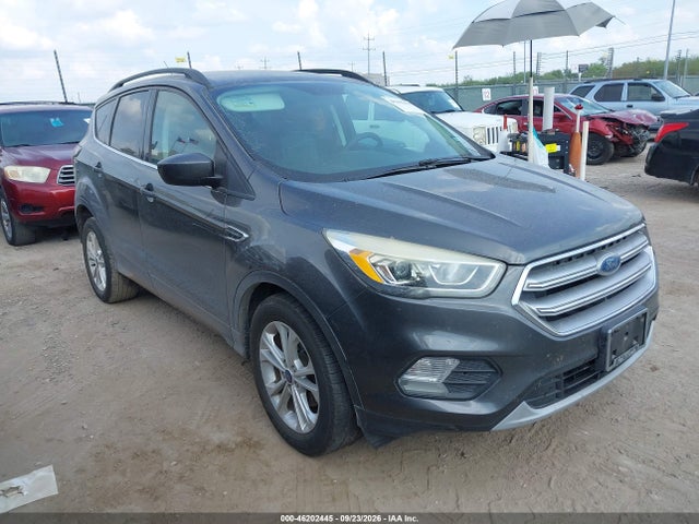 2017 FORD ESCAPE SE - 1