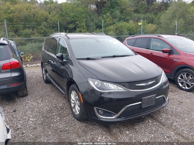 2019 CHRYSLER PACIFICA TOURING L - 1