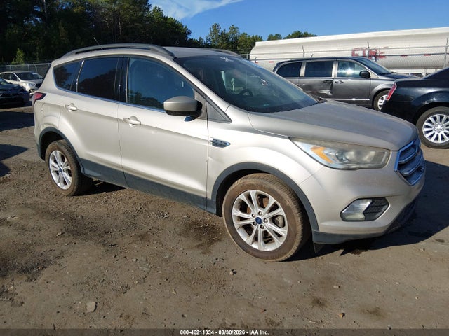 2017 FORD ESCAPE SE - 1