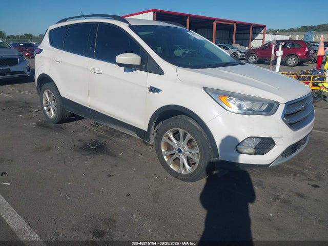 2017 FORD ESCAPE SE - 1