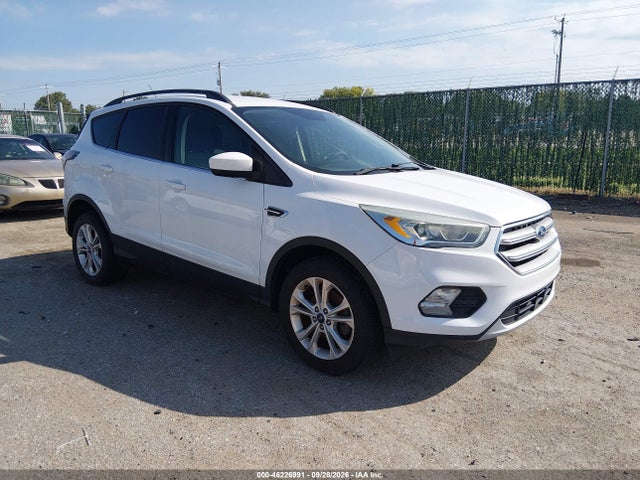 2017 FORD ESCAPE SE - 1