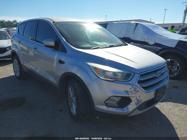 2017 FORD ESCAPE SE - 1