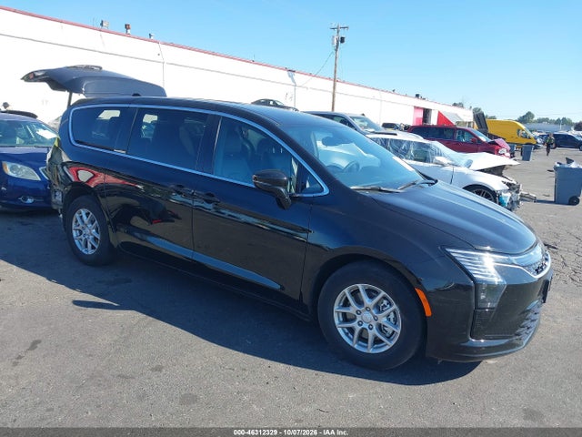 2027 CHRYSLER PACIFICA - 1