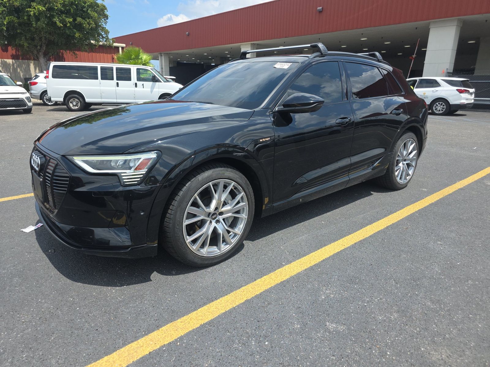 2021 AUDI E-TRON Prestige - 1