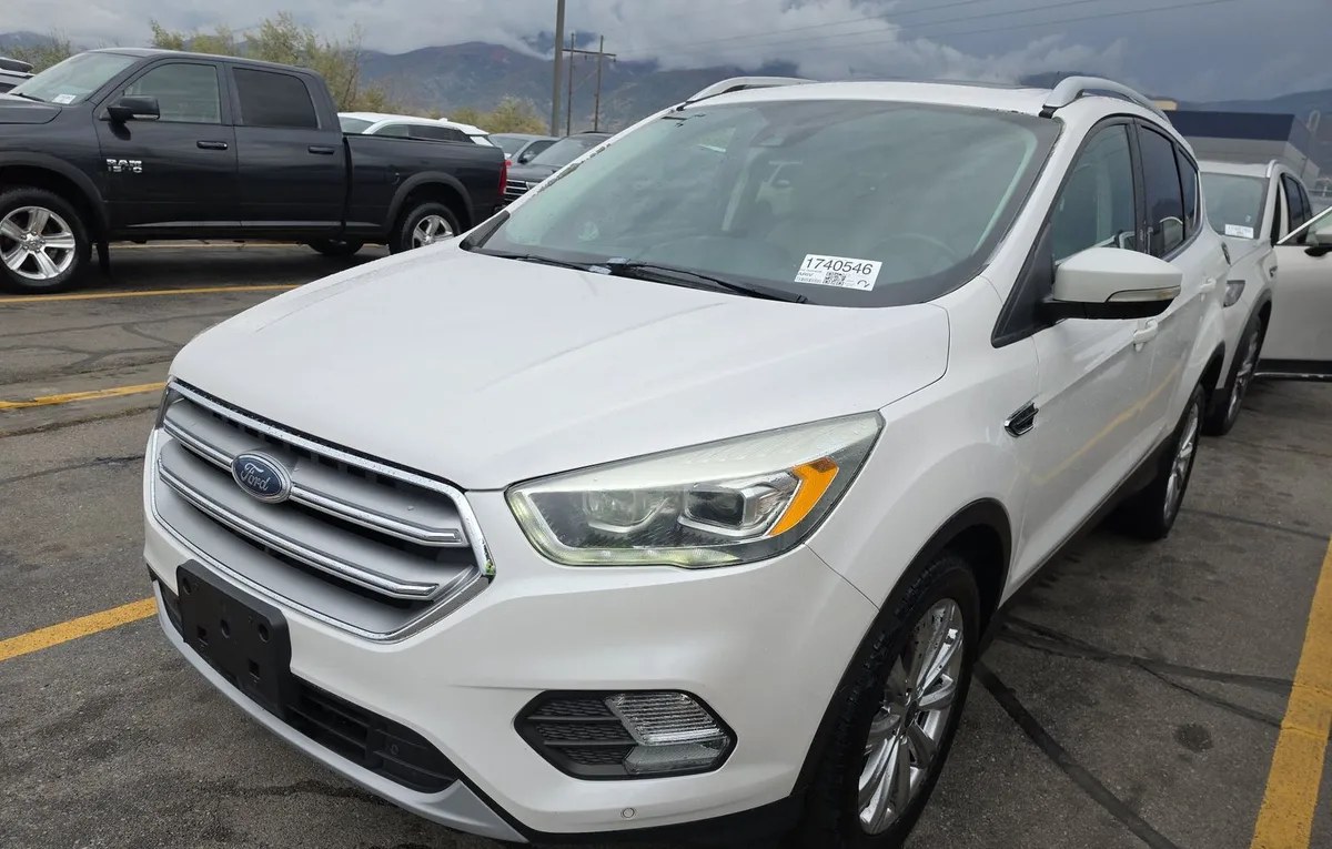 2017 FORD ESCAPE Titanium - 1