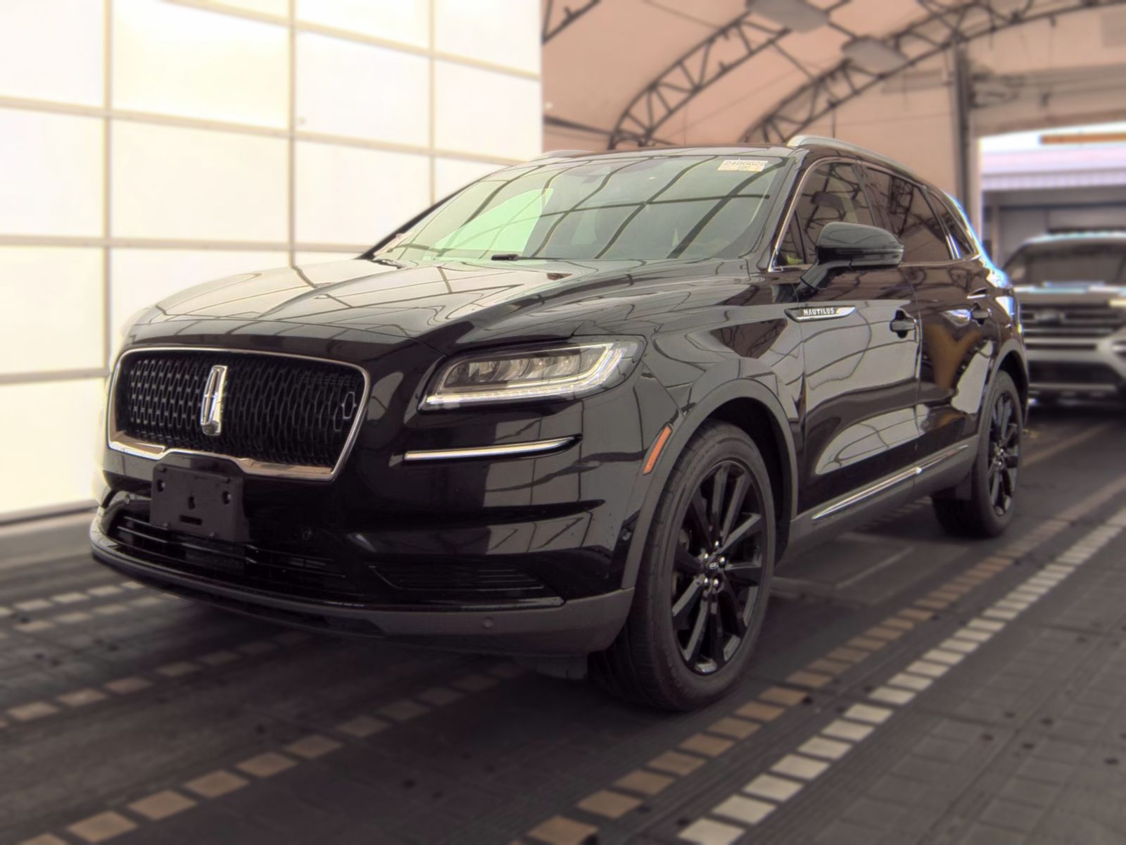 2021 LINCOLN NAUTILUS Reserve - 1