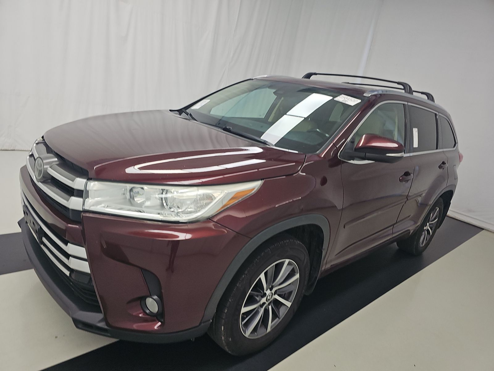 2018 TOYOTA HIGHLANDER XLE - 1
