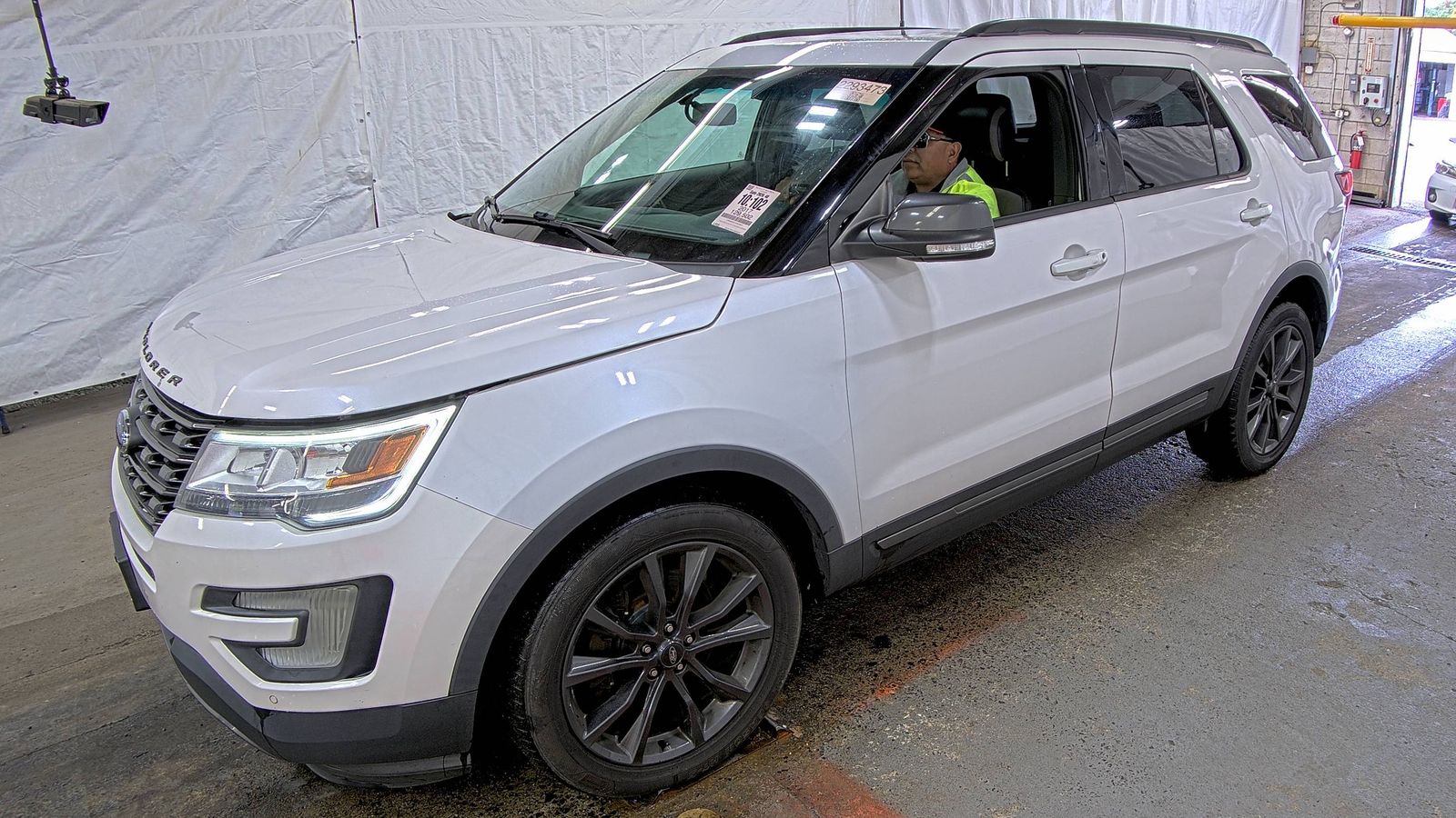 2017 FORD EXPLORER XLT - 1